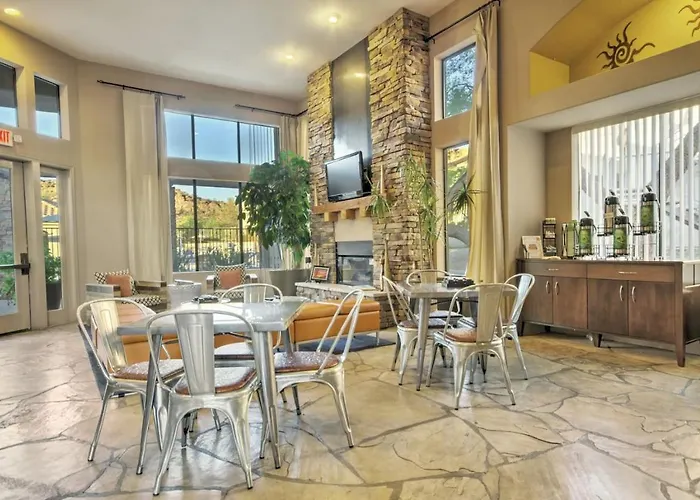 Holiday home Enjoy The Beautiful Setting With Your Family In 2bd With Amenities Phoenix