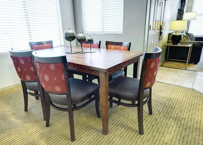 Enjoy The Beautiful Setting With Your Family In 2bd With Amenities *